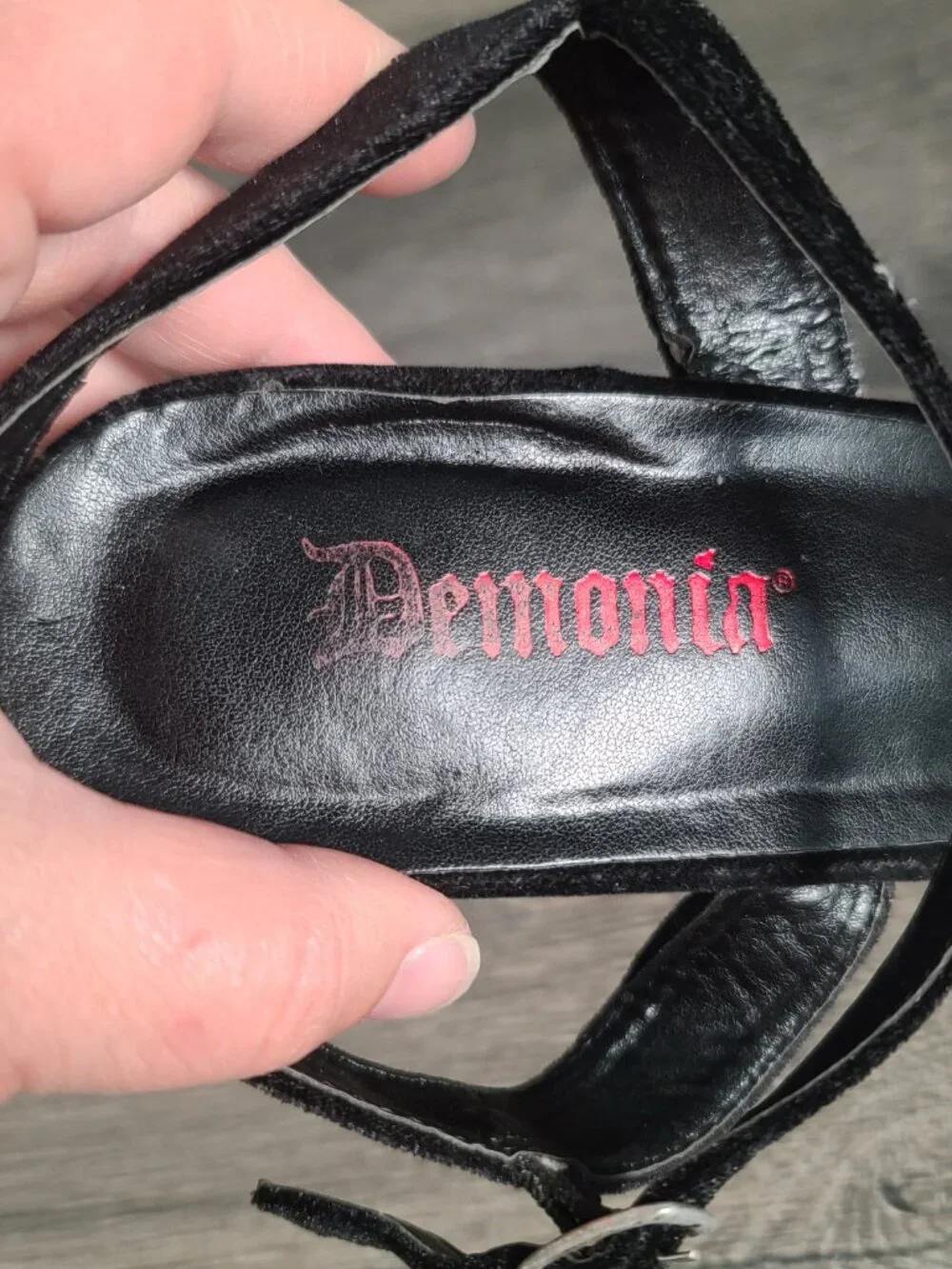 Demonia Black Velvet Dolly 09 Pumps Size 16M